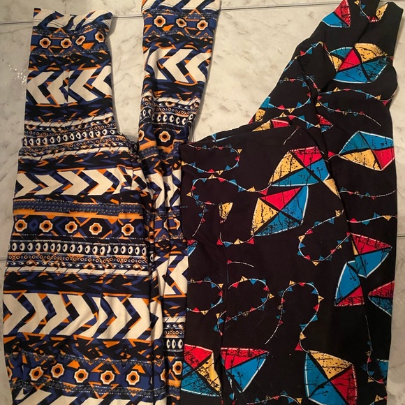 Women’s Lularoe patterned leggings bundle ❤️ - Picture 5 of 16